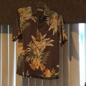 Tommy Bahama men’s shirt. Tan brown. Size S. NWT